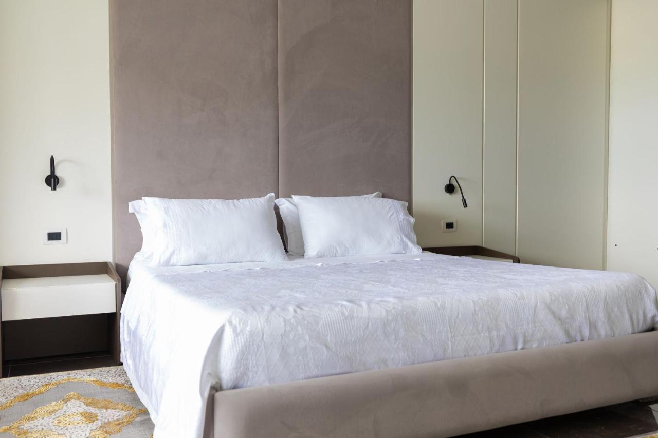 Hotel Pirro Vlorë 외부 사진
