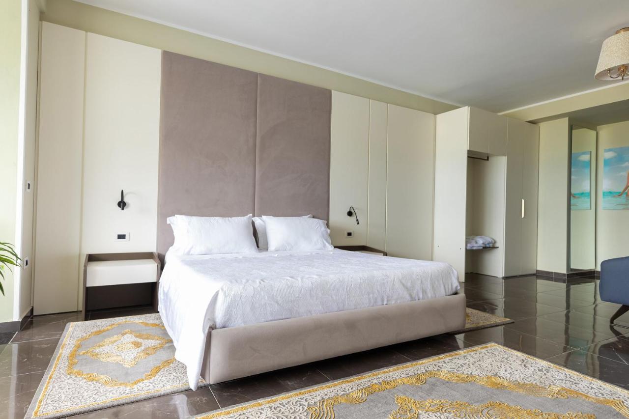Hotel Pirro Vlorë 외부 사진