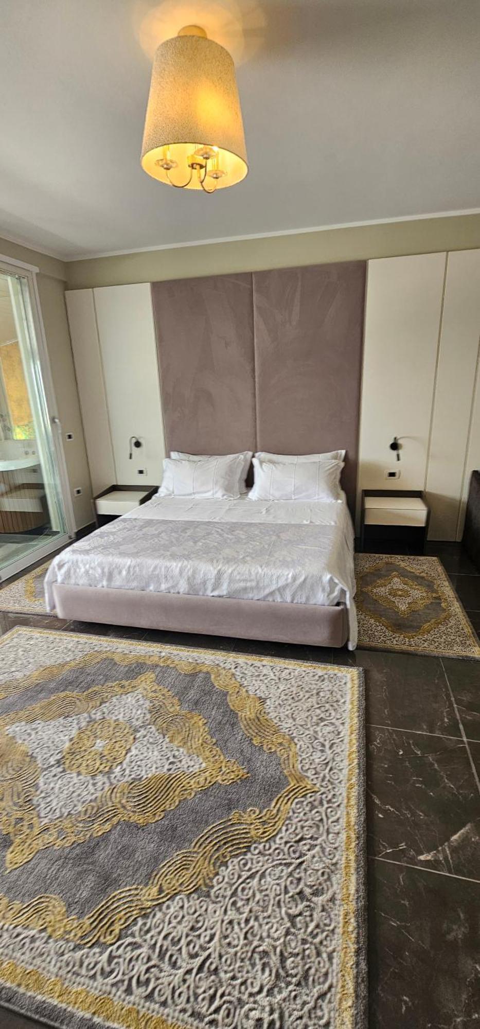 Hotel Pirro Vlorë 객실 사진