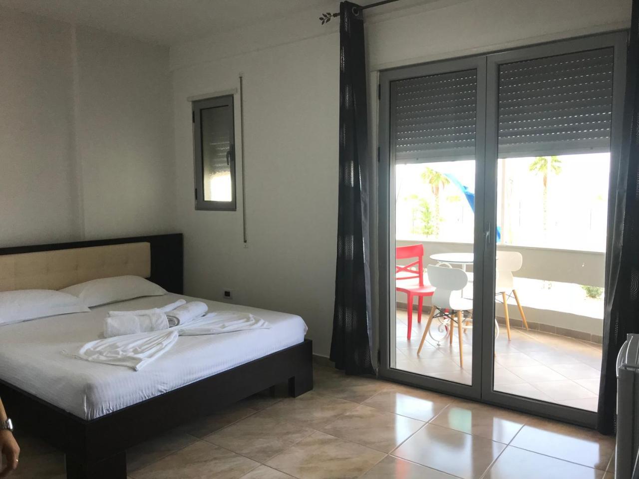 Hotel Pirro Vlorë 외부 사진